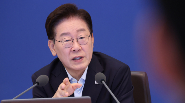 李대통령 지지율 또 하락…42%로 취임 후 최저
