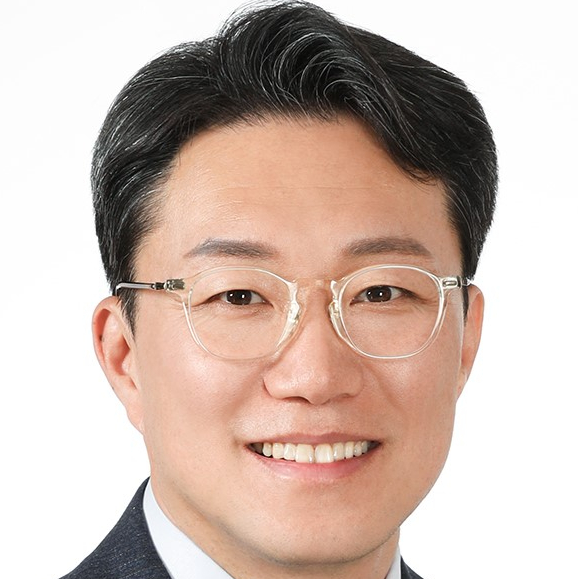 [신창환 칼럼] AI가 답하는 시대, 대학은 무엇을 가르칠 것인가