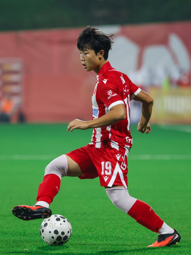 젊은 유럽파들 두각...18세 축구 신예 김예건, 20살 김민수 데뷔전서 좋은 활약