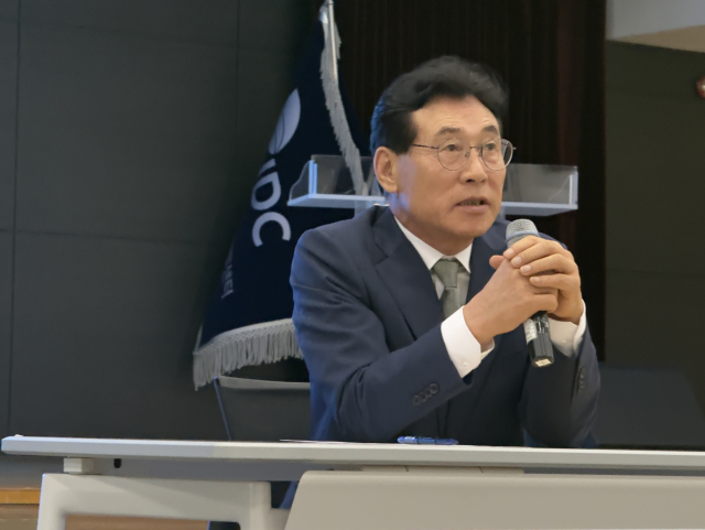 송석언 제주국제자유도시개발센터(JDC) 이사장이 28일 제주 본사에서 열린 국토교통부 출입기자단 간담회에서 발언하고 있다. 2026.8.28. 홍준표 기자