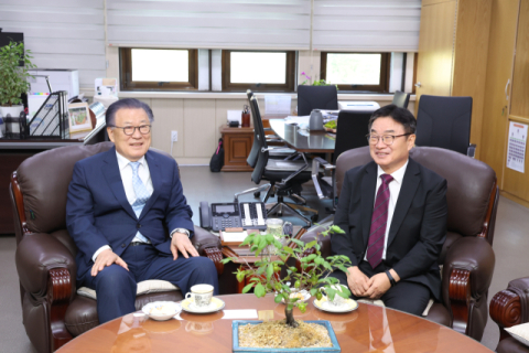 권순기 교육감·고영진 전 교육감, 경남교육 발전 위해 머리 맞대