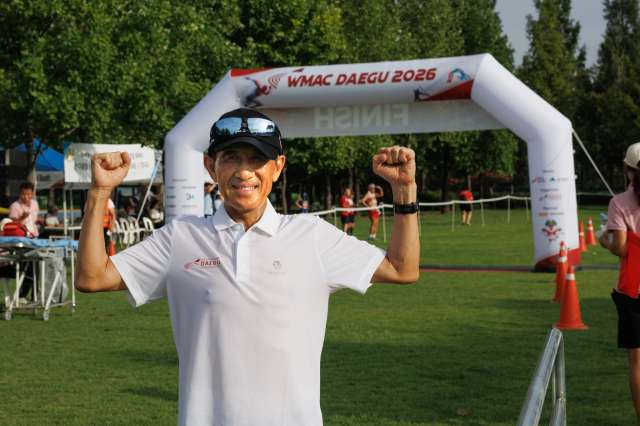 신행철 씨가 2일 열린 크로스컨트리 6km 피니시라인에서 