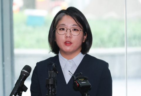 시민단체, 용혜인 직권남용 혐의 고발…'공항 귀빈실 사적 이용' 논란 재점화