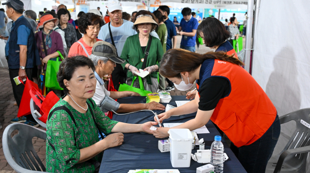 '영주 배고개둔치' 8천명 몰렸다…'건강 열기' 후끈