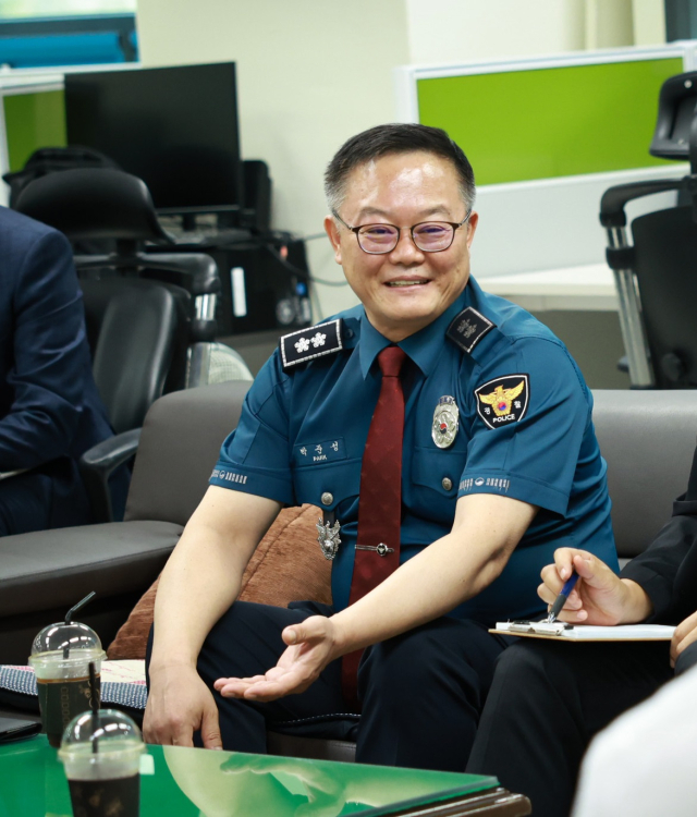 박준성 제39대 대구경찰청장이 7일 기자간담회를 갖고 대구 시민을 위한 맞춤형 치안 정책 추진에 나서겠다고 포부를 밝히고 있다. 대구경찰청 제공