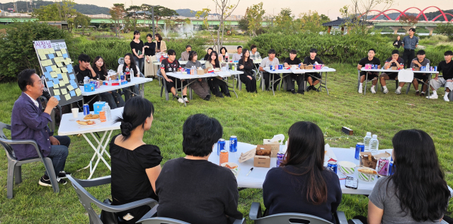 권기창 안동시장은 7일 안동지역 3개 대학 총학생회 회장단을 중심으로 한 청년 대학생 40여명과 