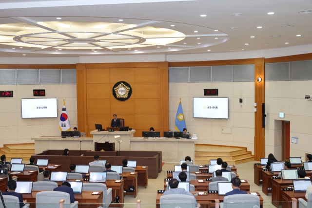 8일 오전 포항시 남구 대잠동 포항시의회에서 제333회 임시회가 열리고 있다. 포항시의회 제공.