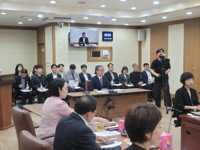 8일 대구시의회 인사청문특별위원회에서 이재용 대구도시개발공사 후보에 대한 청문회가 열리고 있다. 이민호 기자 lmh@imaeil.com