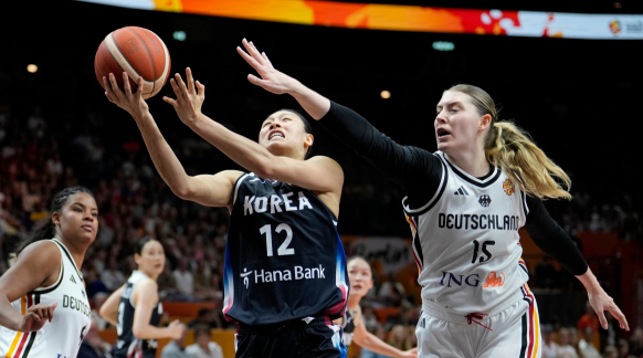 '세계의 벽' 절감한 한국 여자농구…FIBA 8강 진출 좌절