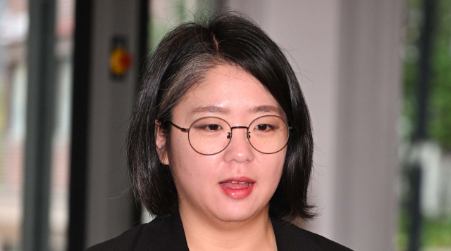 용혜인, '당비→남편 급여' 의혹…경찰, 고발인 조사