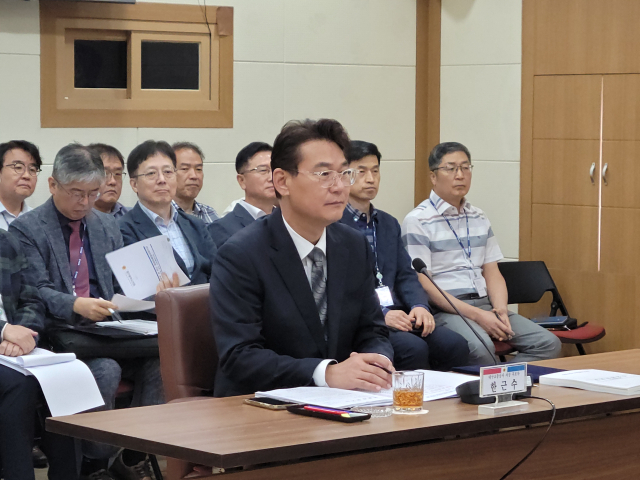 9일 대구시의회 인사청문특별위원회는 한근수 대구교통공사 사장 후보자 청문회를 개최했다. 한 후보자가 청문회에 참석해 답변하는 모습. 이민호 기자 lmh@imaeil.com