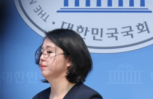 용혜인, 사과·사퇴 대신 사수 선택?…김행·커밍스가 보여준 '기자회견 뒤 사달' [시사뒷담]