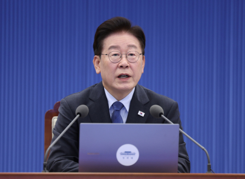 [속보]李대통령, 18일 기자회견…연임·공소취소 '정면돌파' 예상