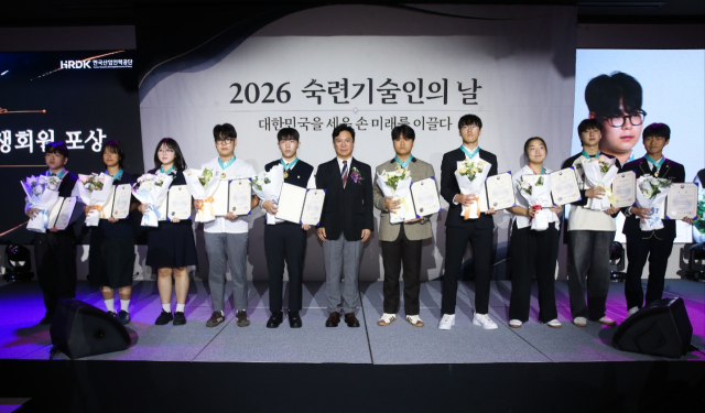 경북기계공업고등학교 정밀기계과 3학년 이현석 학생이 