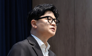 민주당 의원 행사까지 번진 제넨셀…한동훈 