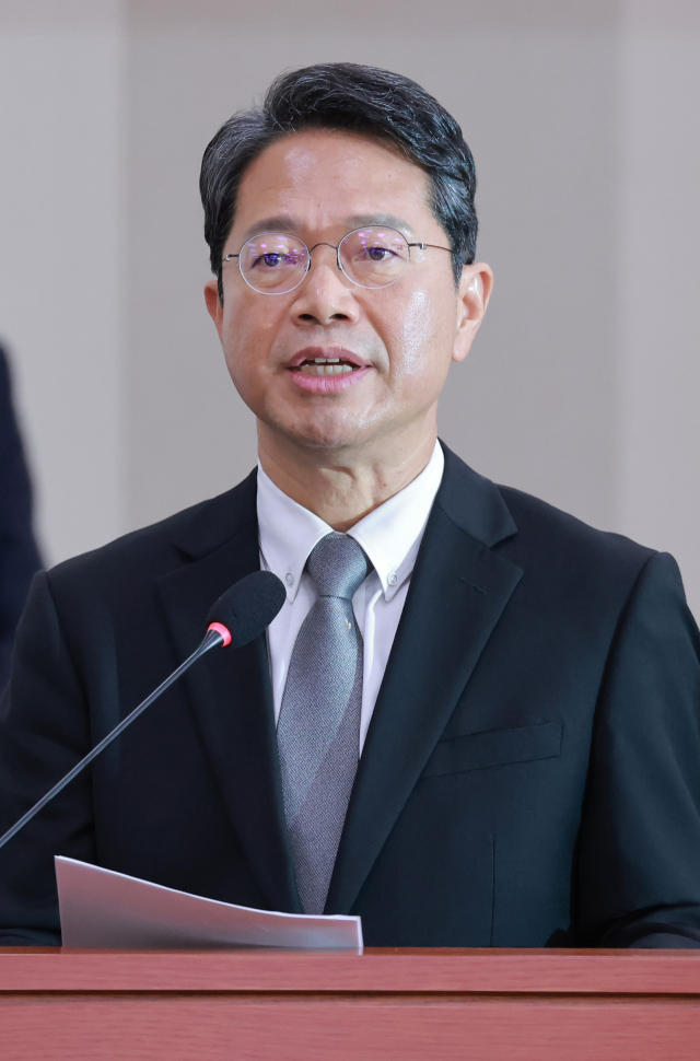 김승원 법무부 장관 후보자가 15일 국회 법제사법위원회에서 열린 인사청문회에서 발언하고 있다. 연합뉴스
