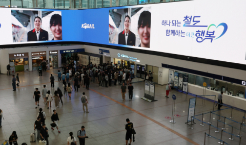 KTX 하루 평균 입석 이용객 1만명 돌파…