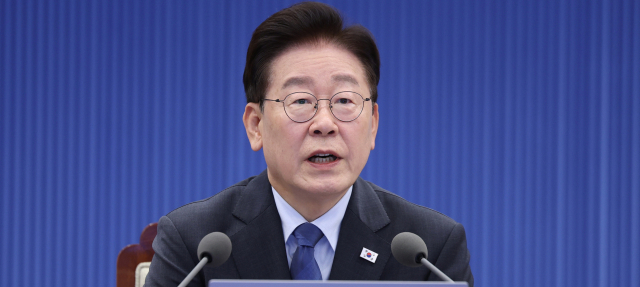 李, 18일 기자회견…연임·공소 취소 논란 정면돌파하나<br />