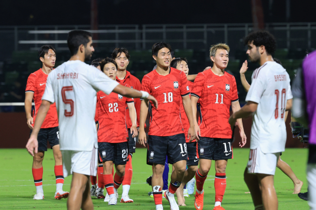 15일 일본 나고야 미즈호 공원 럭비경기장에서 열린 2026 아이치·나고야 아시안게임 남자 축구 D조 1차전 대한민국 대 카타르의 경기. 4대1로 승리한 대표팀 선수들이 경기장을 나서고 있다. 연합뉴스