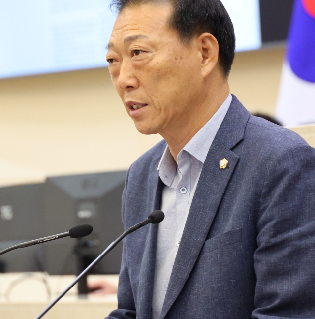 16일 오전 포항시의회 제333회 임시회 제2차 본회의에서 김영헌 포항시의원이 5분 자유발언을 하고 있다. 포항시의회 제공.