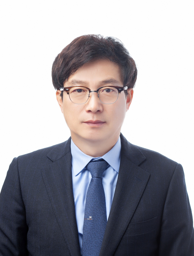이원철 전 고령부군수