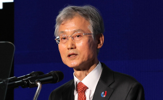 사법권 독립 외치는 조희대, 대법관 재제청 문제는 침묵
