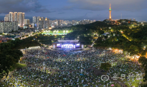 가을밤 가득 채운 흥겨운 선율 '2026 대구전국가요제' 2만명 운집…야외음악당 '들썩'