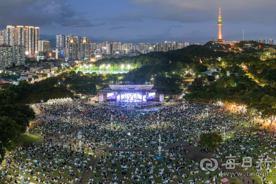 '2026 대구전국가요제' 2만여명 운집…가을밤 가득 채운 흥겨운 선율