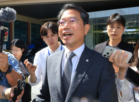 청와대, 김승원 추가 논란에 
