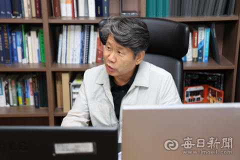 [의정외전]임승필 울진군의회 의장…'현장에서 답을 찾는 의회'