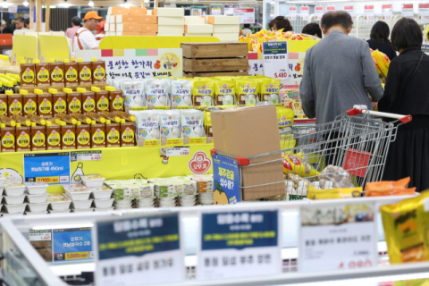 추석 할인예산 1490억·마트 40%… 1인 한도 풀리고 30일까지 연장