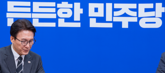 '김승원 낙마 책임론' 김민석, 개헌으로 국면전환 나서나