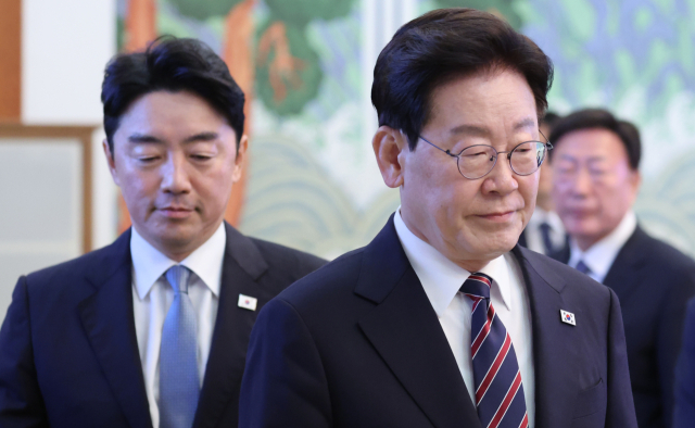 강훈식 비서실장 사의…청와대 3실장 중 두명이 공석