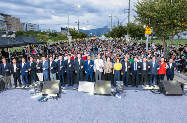 칠곡 석적읍 승격 20주년 읍민 화합의 장. 칠곡군 제공