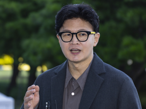 '아침 페북' 한동훈, 전날 DMZ 인명사고·김승원 논란 묶어 