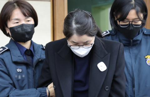 김건희 '매관매직' 2심 징역 7년에서 5년으로 감형…바쉐론 시계·세한도 복제품 무죄
