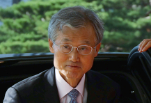 靑-대법원장 '재제청' 정면충돌…서로 '헌법 위반' 사태