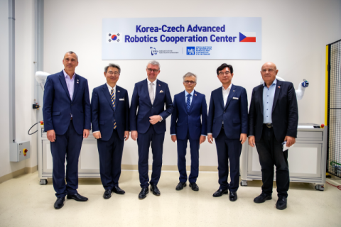 한국로봇산업진흥원, 체코에 협력거점…국내 로봇기업 유럽 진출 지원