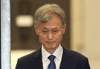 재제청 거부 하루 만에 또…조희대 