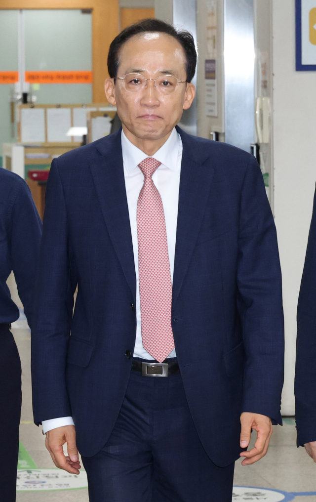 12·3 비상계엄 당시 국회의 계엄 해제 표결을 방해한 혐의를 받는 추경호 대구시장이 지난 9월 2일 서울 서초구 서울중앙지방법원에서 열린 내란중요임무종사 혐의 공판에 출석하고 있다. 연합뉴스