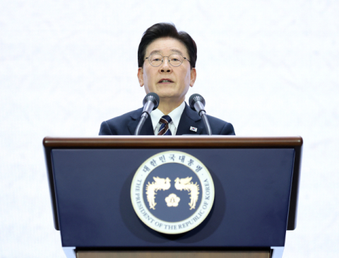李 대통령 대북 유화책, '안보 난맥상' 낳았나…'文 어게인' 우려 