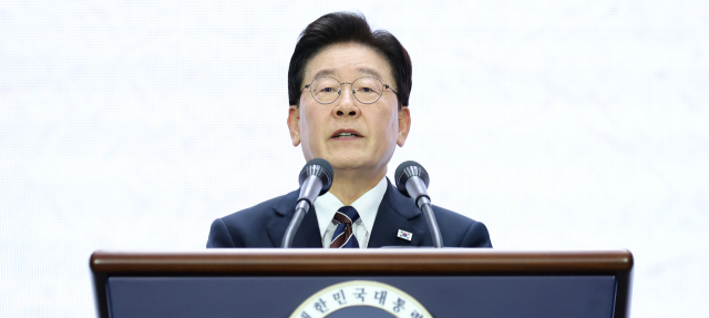 李 저자세가 낳은 안보 난맥…뒤통수 맞은 대북 유화책