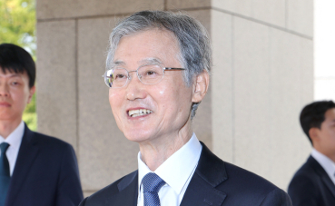 靑과 '재제청 갈등' 확산…조희대 