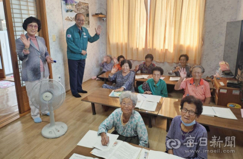 이틀간 경로당 39곳 찾았다…합천읍, 추석 뒤 어르신 안부 챙겨