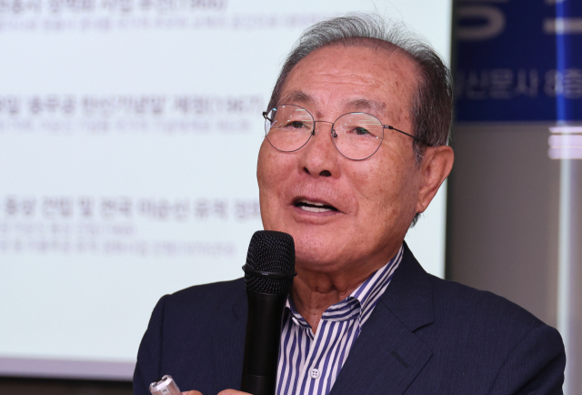 윤동한 한국콜마 회장 