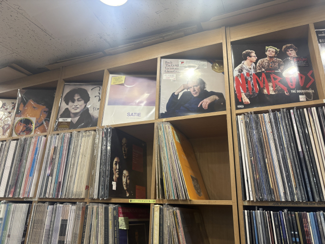 지난달 30일 방문한 대구 중앙로역 지하상가 팍스뮤직. 30여 년간 이어진 이곳은 타지역 음악 마니아들 사이에서도 