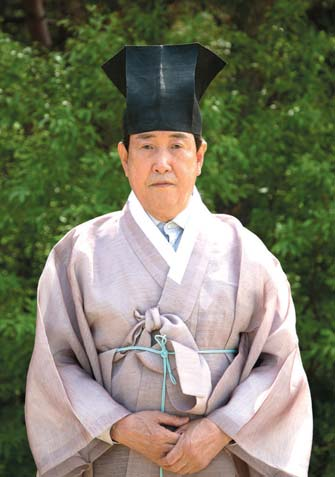 '암살자(들) 논란, 사회 분열로 번져선 안 돼'…권혁성 경북향교 이사장 일침