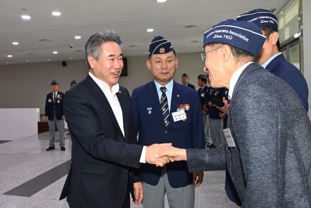 박준 경남도의회 의장이 