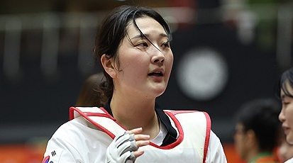송다빈, 아시안게임 태권도 여자 67㎏초과급 금메달