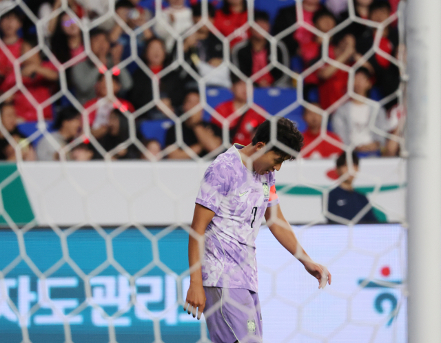 '경기력 엉망' 모레노 축구대표팀, 베네수엘라와 무승부